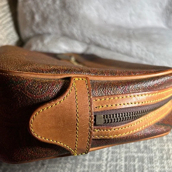 368. Vintage Etro Travel Pouch - Picture 8 of 13